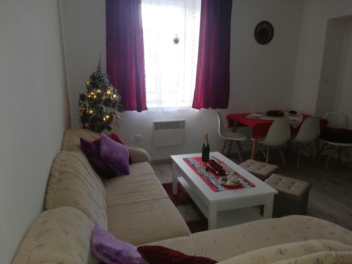 Apartman Petra Kovářská Eksteriør billede